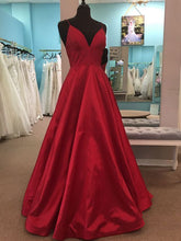 Laden Sie das Bild in den Galerie-Viewer, Spaghetti Straps Long Prom Dresses Under 100