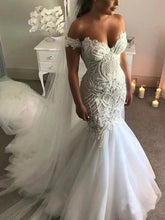 Load image into Gallery viewer, Off Shoulder Wedding Dresses Bridal Gown with Appliques Lace