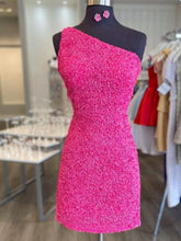 Cargar imagen en el visor de la galería, One Shoulder Homecoming Dresses