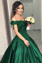 Carica l&#39;immagine nel visualizzatore di Gallery, Off Shoulder Green Prom Dresses Princess Gown with Lace Appliques