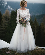 Carica l&#39;immagine nel visualizzatore di Gallery, Charming Tulle Long Sleeves Wedding Dresses Bridal Gowns