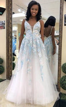 Load image into Gallery viewer, V Neck Prom Dresses Tulle with Appliques Lace