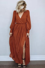 Laden Sie das Bild in den Galerie-Viewer, V Neck Casual Bridesmaid Prom Dresses with Full Sleeves