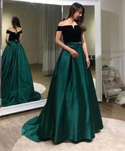 Load image into Gallery viewer, Bateau Dark Green Long Prom Dresses Evening Gowns with Sash