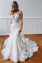 Laden Sie das Bild in den Galerie-Viewer, V Neck Mermaid Wedding Dresses Bridal Gown with Appliques