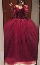 Laden Sie das Bild in den Galerie-Viewer, V Neck Burgundy Tulle Ball Gowns Prom Dresses Birthday Dresses Quinceanera Gowns