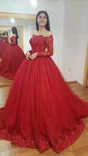 Laden Sie das Bild in den Galerie-Viewer, Elegant Tulle Long Prom Dresses with Appliques Long Sleeves