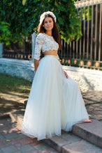 Laden Sie das Bild in den Galerie-Viewer, Sexy Two Piece Wedding Dresses Bridal Gowns with 3/4 Sleeves