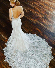 Laden Sie das Bild in den Galerie-Viewer, Spaghetti Straps Backless Mermaid Wedding Dresses Bridal Gown