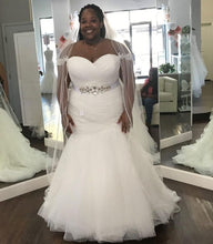 Load image into Gallery viewer, Plus Size Off the Shoulder White Wedding Dresses Waist with Rhinestones