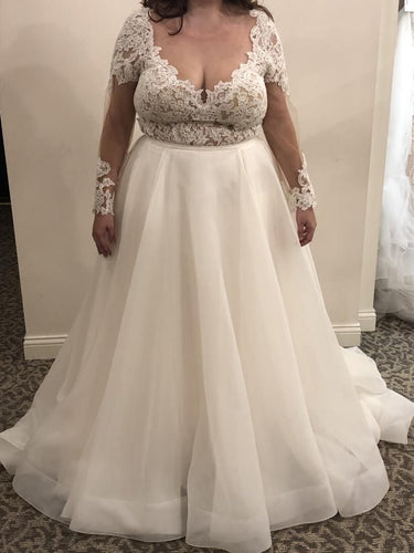 V Neck Plus Size Wedding Dresses Bridal Gown with Lace