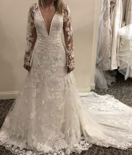 Deep V Neck Lace Wedding Dresses Bridal Gown with Sleeves