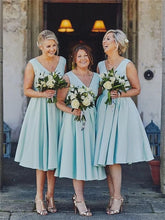 Load image into Gallery viewer, V Neck Tea Length Bridesmaid Dresses for Wedding Party