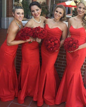 Laden Sie das Bild in den Galerie-Viewer, Red Mermaid Sweetheart Long Bridesmaid Dresses under 100