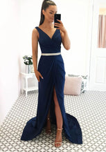 Laden Sie das Bild in den Galerie-Viewer, V Neck Split Front Prom Dresses Waist with Rhinestones