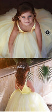 Carica l&#39;immagine nel visualizzatore di Gallery, V Neck Tulle Flower Girl Dresses for Wedding Party