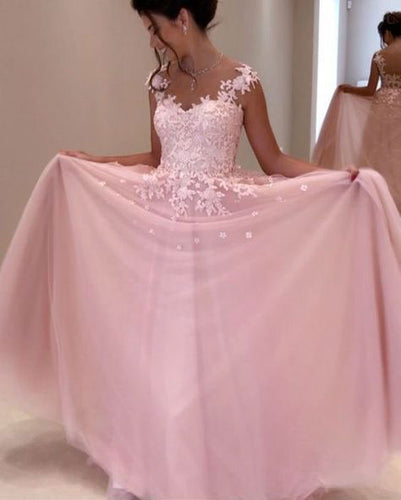 Elegant Long Prom Dresses with Appliques