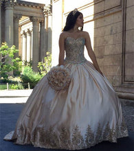 Load image into Gallery viewer, Sweetheart Ball Gown Prom Dresses with Appliques Pageant Gown for Women