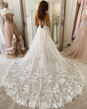 Load image into Gallery viewer, Spaghetti Straps Lace Wedding Dresses Bridal Gown GH008