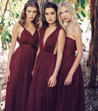 Laden Sie das Bild in den Galerie-Viewer, Mismatch Long Bridesmaid Dresses under 100