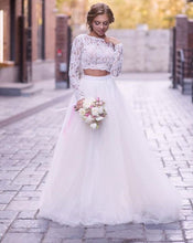 Cargar imagen en el visor de la galería, Two Piece Wedding Dresses Bridal Gown with Appliques