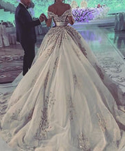 Load image into Gallery viewer, Off the Shoulder Wedding Dresses Bridal Gown with Appliques Beaded