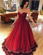 Load image into Gallery viewer, sweetheart tulle prom dresses burgundy evening gowns