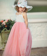 Cargar imagen en el visor de la galería, Spaghetti Straps Floor Length Flower Girl Dresses