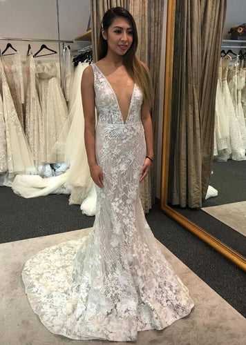 Deep V Neck Mermaid Wedding Dresses Bridal Gown with a Detachable Skirt