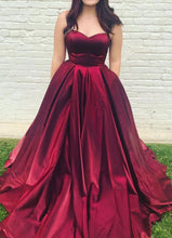 Carica l&#39;immagine nel visualizzatore di Gallery, Strapless Long Prom Dresses Evening Gowns for Women