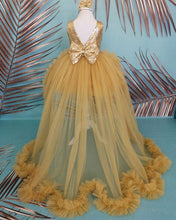 Laden Sie das Bild in den Galerie-Viewer, Gold Flower Girl Dresses Birthday Gown Hi Low