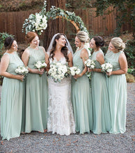 Laden Sie das Bild in den Galerie-Viewer, Elegant Chiffon Bridesmaid Dresses Under 100