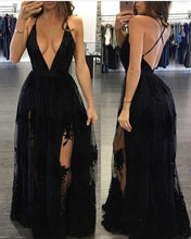 Load image into Gallery viewer, black split side split side prom dresses with lace 