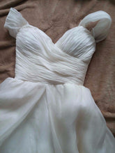 Charger l&#39;image dans la galerie, Beach Off the Shoulder Wedding Dresses Bridal Gown