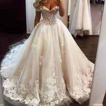 Carica l&#39;immagine nel visualizzatore di Gallery, Off the Shoulder Wedding Dresses Bridal Gown with Appliques