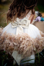 Load image into Gallery viewer, Knee Length Flower Girl Dresses with Fur