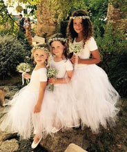 Carica l&#39;immagine nel visualizzatore di Gallery, White Two Piece Flower Girl Dresses for Wedding Party