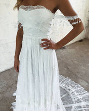 Laden Sie das Bild in den Galerie-Viewer, Off the Shoulder Boho Lace Wedding Dresses Bridal Gowns