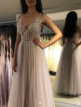 Load image into Gallery viewer, V Neck Tulle Prom Dresses with Sequins