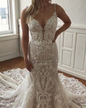 Laden Sie das Bild in den Galerie-Viewer, Mermaid Wedding Dresses Bridal Gown with Appliques