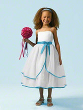 Carica l&#39;immagine nel visualizzatore di Gallery, Tea Length Spaghetti Straps Flower Girl Dresses for Wedding Party