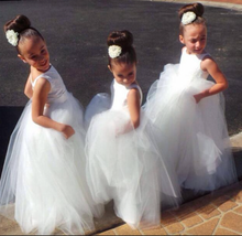 Load image into Gallery viewer, V Back Flower Girl Dresses Tulle