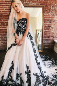 Sparkly Sweetheart Wedding Dresses Bridal Gown with Black Lace