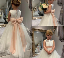 Load image into Gallery viewer, Flower Girl Dresses with Sash