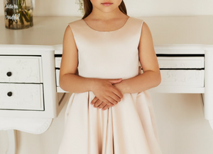 V Back Flower Girl Dresses with Big Bowknot