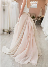 Laden Sie das Bild in den Galerie-Viewer, Two Piece Wedding Dresses Bridal Gown