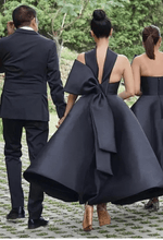 Load image into Gallery viewer, Ankle Length Black Bridesmaid Dresses for Wedding Party with Large Bowknot
