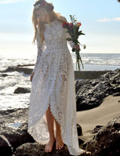 Carica l&#39;immagine nel visualizzatore di Gallery, Boho Lace Wedding Dresses Bridal Gown with Sleeves Beach Dresses