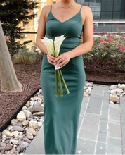 Load image into Gallery viewer, Green Bridesmaid Dresses for Wedding Party Spaghetti Straps