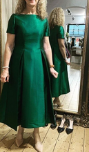 Load image into Gallery viewer, Ankle Length Green Mother of the Bride Dresses Green with Short Sleeves